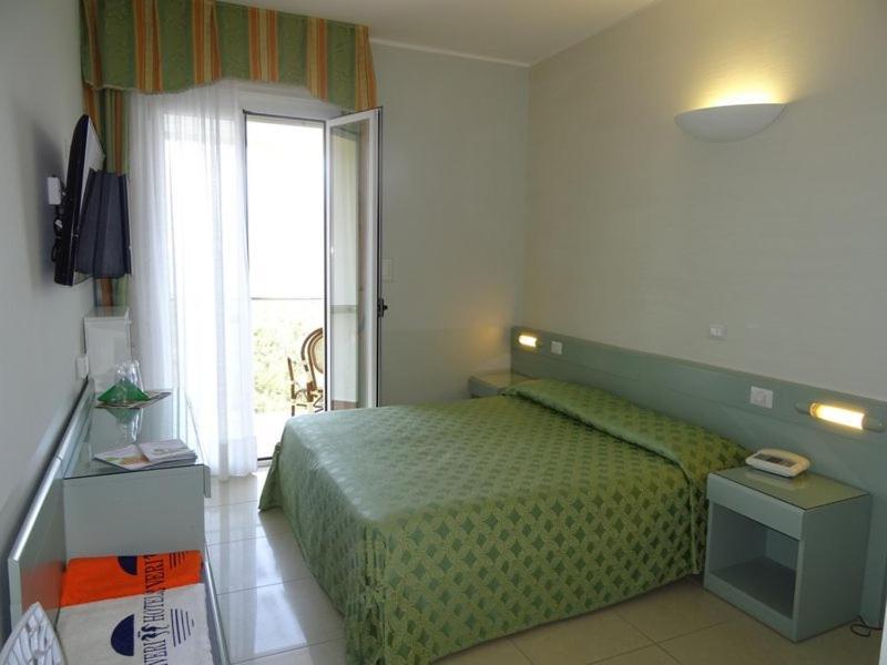 Hotel Garden Cervia Esterno foto